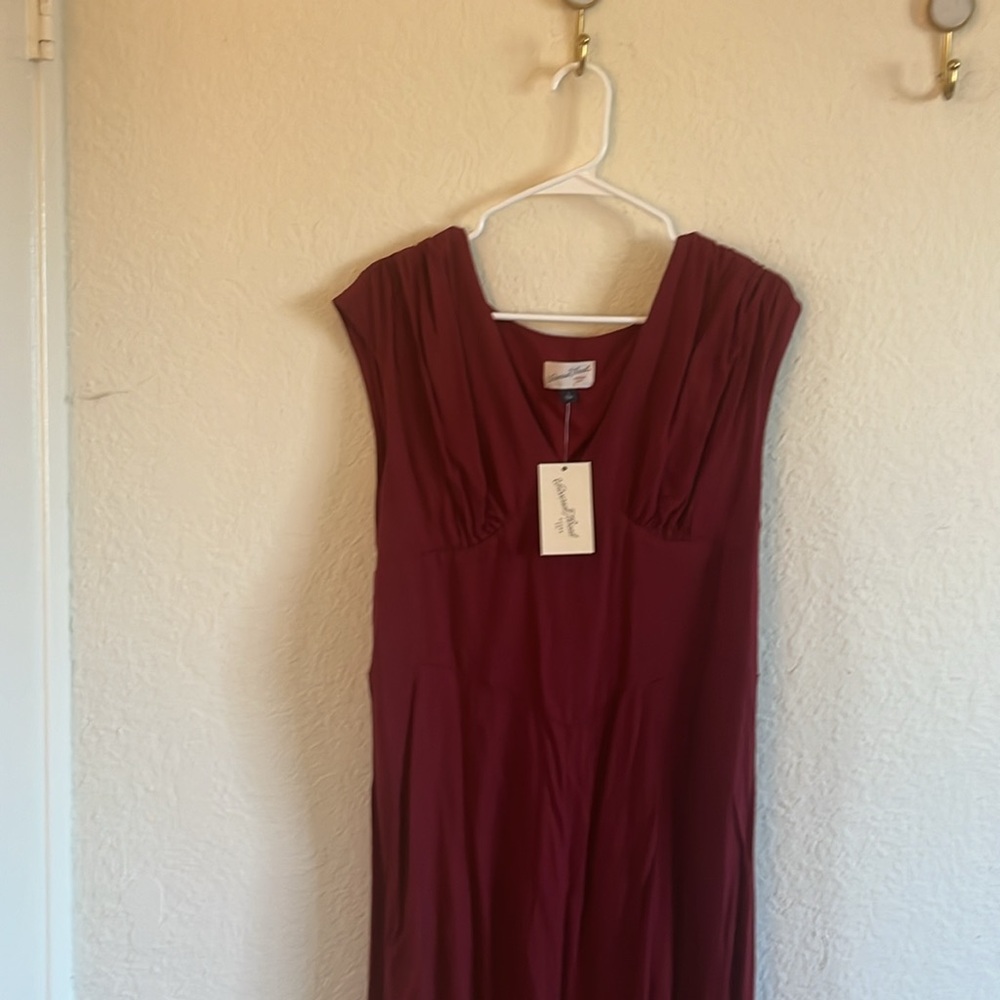 Universal Thread Deep Red Maxi Dress - Picture 2 of 4